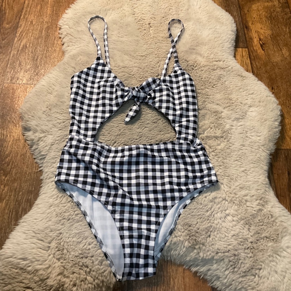 SHEIN Swimsuit One Piece Middle Cutout‎ Size Medium Gingham Check Tie Top